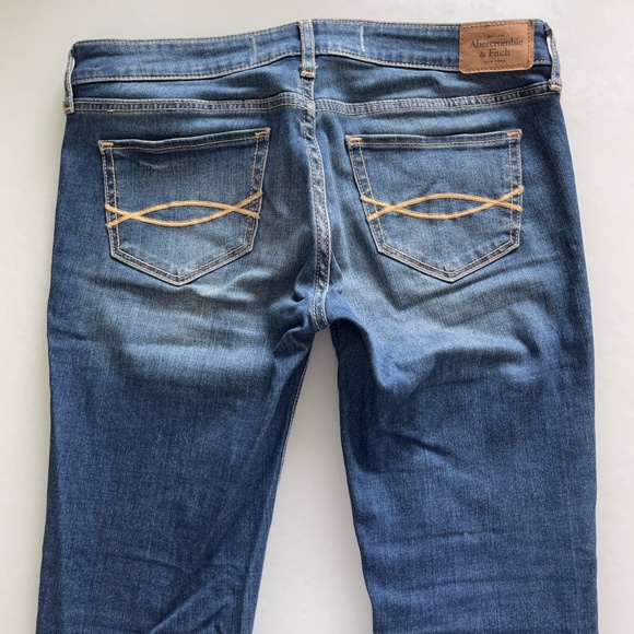 Abercrombie & Fitch - Stretch Skinny Ankle Jean - Dark and light wash - Size 26 - Picture 11 of 11